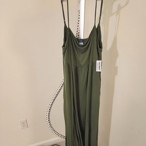 Green stretchy midi dress